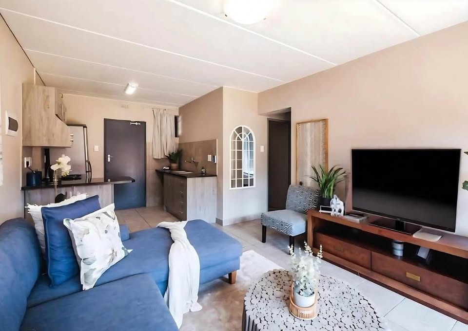 Woodlands Place Apartment Rentals from R7,450 pm – First Month’s Rent Free on Selected Units!